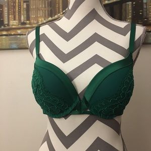 VS bra 34D